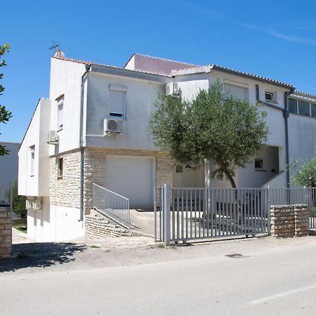 Pepi Apartments 2 Zara Esterno foto